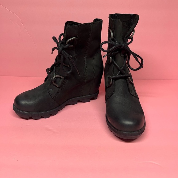 Sorel Joan of arc wedge ankle boots - Picture 2 of 6